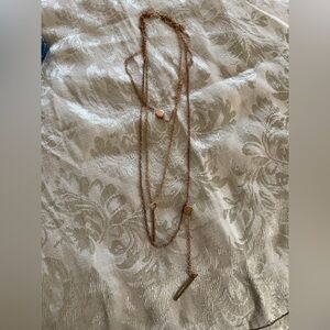 💗Delicate Gold Tone Layered Disc Necklace - 💗 = 10 for $20 bundle